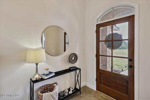 601 Statesman Dr, Byram, MS 39272 photo 5