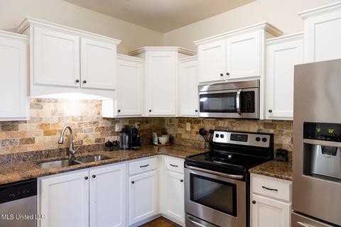 4702 W Dublin, Olive Branch, MS 38654 photo 11