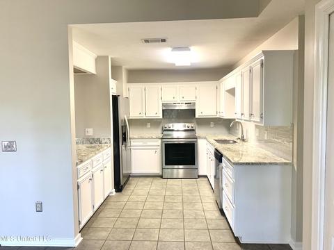 709 Baytree Dr, Flowood, MS 39232 photo 5