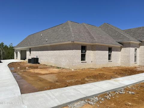 142 Kathryn Dr, Brandon, MS 39042 photo 2
