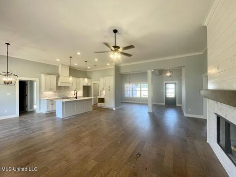 2463 St Ives Ln, Hernando, MS 38632 photo 4