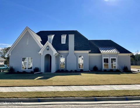 2443 St Ives Ln, Hernando, MS 38632