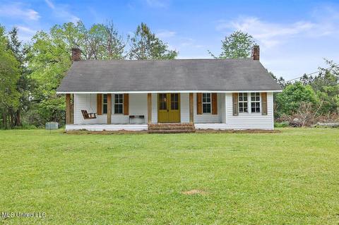 1557 Mount Zion Rd, Magee, MS 39111 photo 3