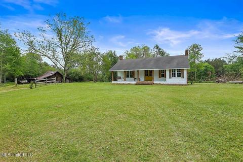 1557 Mount Zion Rd, Magee, MS 39111 photo 1