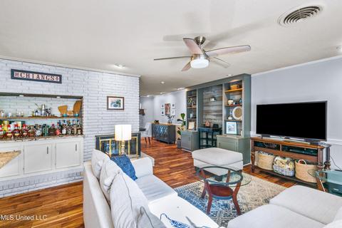 1860 Highland Ter, Jackson, MS 39211 photo 14
