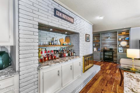 1860 Highland Ter, Jackson, MS 39211 photo 15