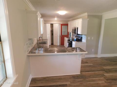 5849 Cypress Trl, Jackson, MS 39211 photo 5