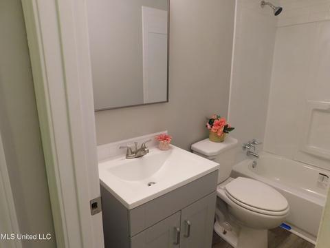 5849 Cypress Trl, Jackson, MS 39211 photo 9