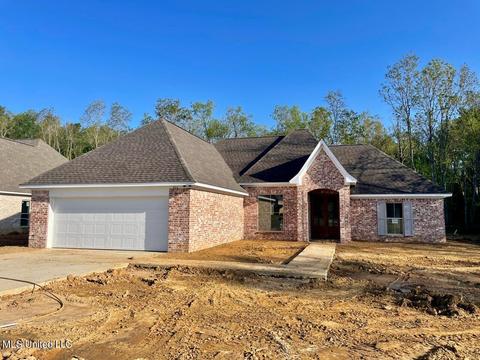 506 Crestmoor Dr, Canton, MS 39046 photo 2