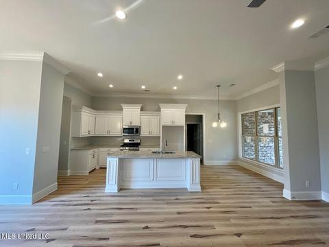 506 Crestmoor Dr, Canton, MS 39046 photo 4