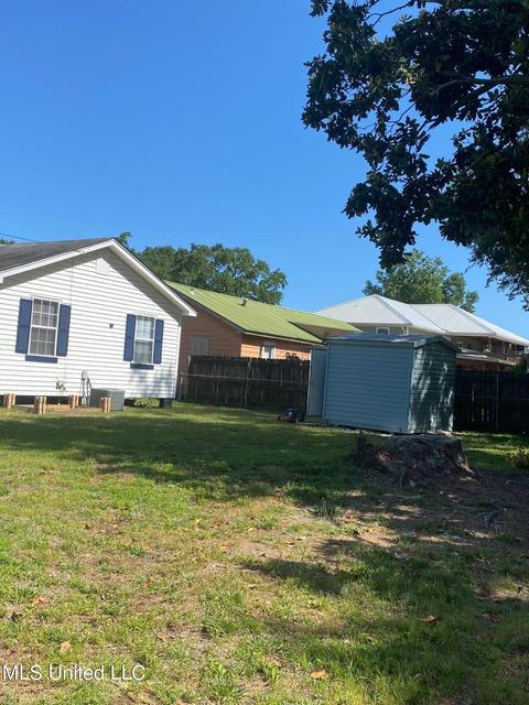 181 Iris St, Biloxi, MS 39531 photo 5