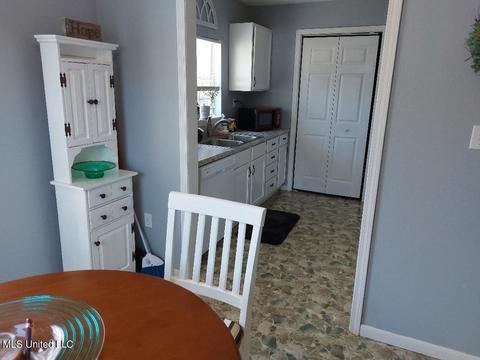 181 Iris St, Biloxi, MS 39531 photo 13