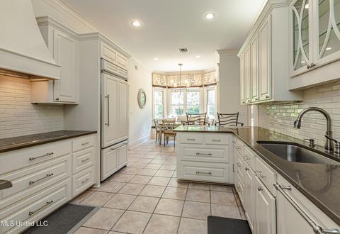 5122 Canton Heights Dr, Jackson, MS 39211 photo 16