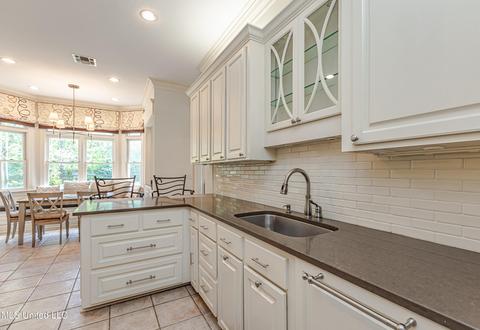 5122 Canton Heights Dr, Jackson, MS 39211 photo 12