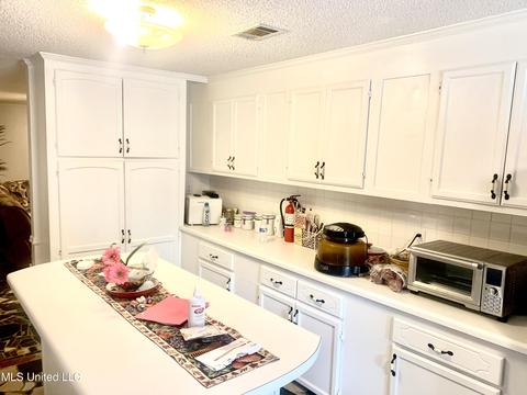 4501 Atchison St, Moss Point, MS 39563 photo 4
