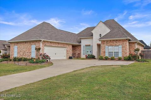 137 Sweetbriar Dr, Canton, MS 39046 photo 2