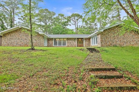 122 Prince Dr, Magee, MS 39111 photo 1