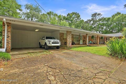 122 Prince Dr, Magee, MS 39111 photo 4