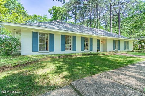1648 Pine Ridge Place Pl, Jackson, MS 39211 photo 2