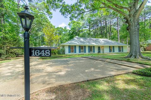 1648 Pine Ridge Place Pl, Jackson, MS 39211 photo 4