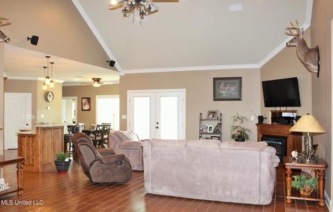 247 Holley Rd, Lucedale, MS 39452 photo 4