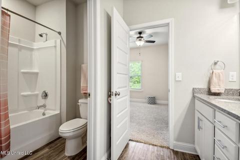 13402 Mayfair Ln, Biloxi, MS 39532 photo 13