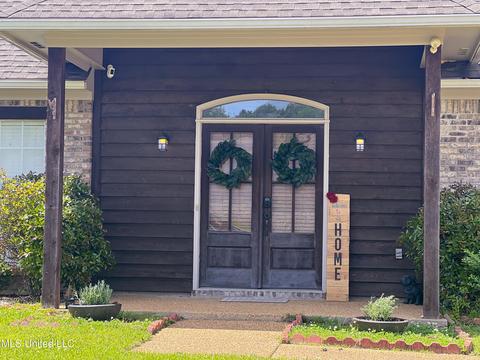 108 Apache Court Ct, Clinton, MS 39056 photo 2