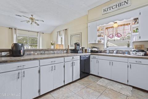 5166 Mitchell Rd, Long Beach, MS 39560 photo 9
