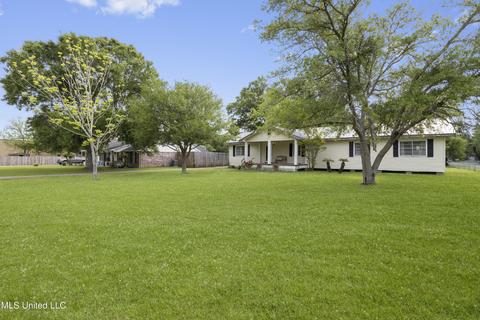 5166 Mitchell Rd, Long Beach, MS 39560 photo 2