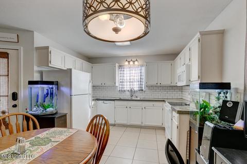 802 Mockingbird Circle Cir, Brandon, MS 39047 photo 13