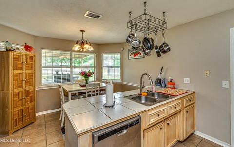 121 Holmar Dr, Brandon, MS 39047 photo 13