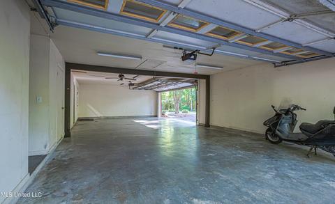 215 W Sunset Dr, Brandon, MS 39042 photo 39