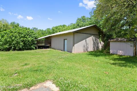 6000 Pollock Ferry Rd, Moss Point, MS 39562 photo 2