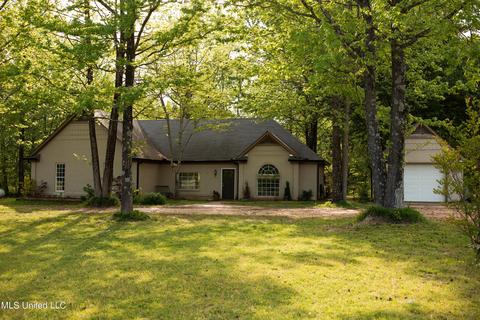 3746 Pleasant Hill Rd, Nesbit, MS 38651 photo 2