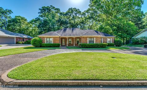 74 Sunline Dr, Brandon, MS 39042 photo 1
