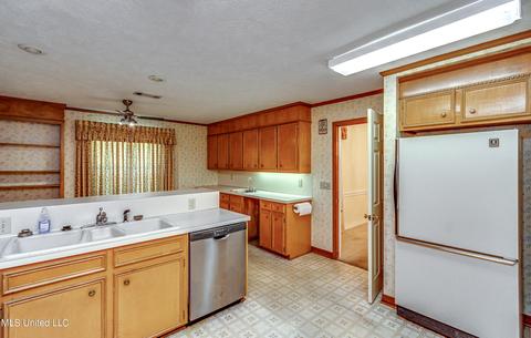 74 Sunline Dr, Brandon, MS 39042 photo 16