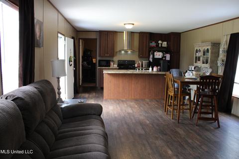 9945 Tanner Williams Rd, Lucedale, MS 39452 photo 3