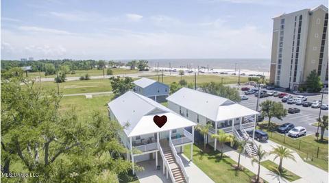 138 E Cedar Dr, Gulfport, MS 39507 photo 1