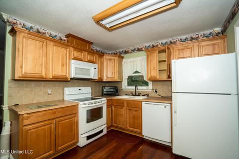 105 Shady Dr, Long Beach, MS 39560 photo 5