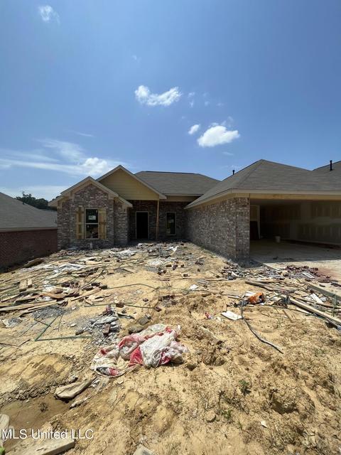 704 Silver Bnd, Pearl, MS 39208 photo 1