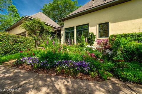 3 Pecan Tree Pl, Jackson, MS 39211 photo 3