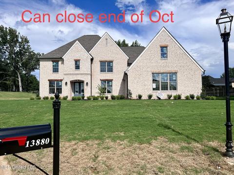 13880 High Fields Way, Olive Branch, MS 38654 photo 2