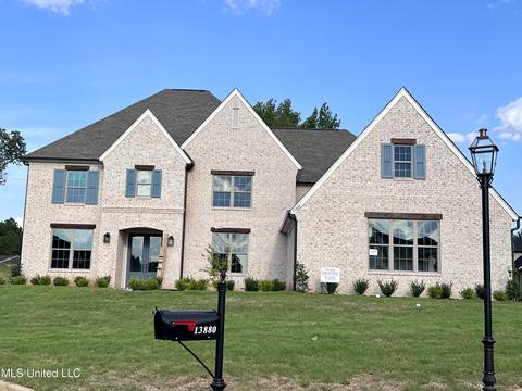 13880 High Fields Way, Olive Branch, MS 38654 photo 1