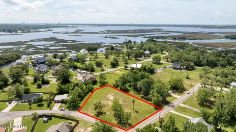 10113 Bald Eagle Dr, Biloxi, MS 39532 photo 1
