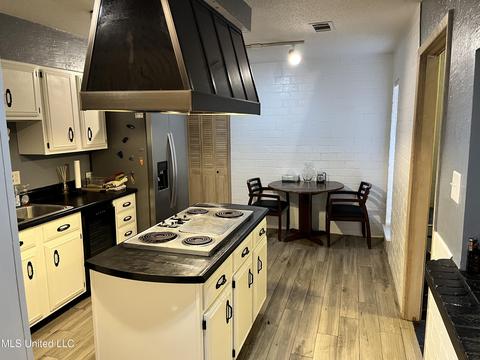 67179 E Diamondhead Dr, Diamondhead, MS 39525 photo 8
