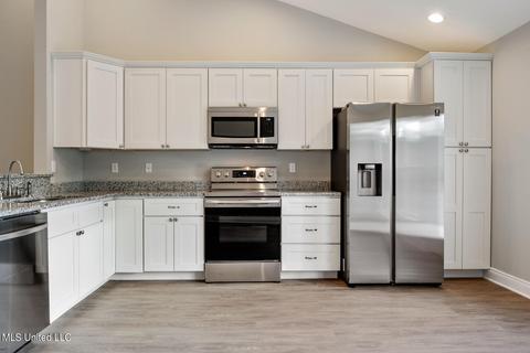 22 Cascade Cv, Perkinston, MS 39573 photo 9