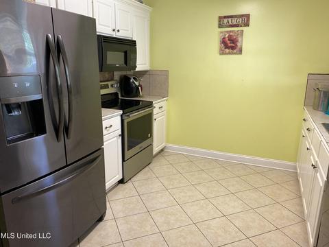 330 Greystone Pointe, Terry, MS 39170 photo 6