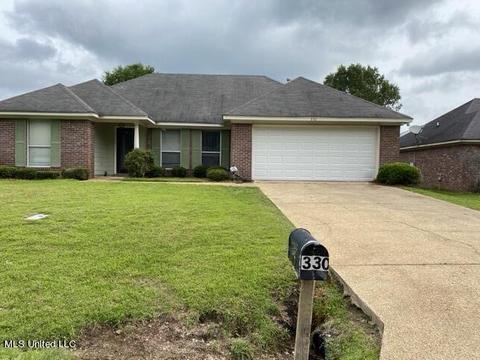 330 Greystone Pointe, Terry, MS 39170 photo 1