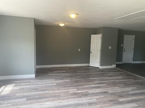 1908 Summit Cir, Gautier, MS 39553 photo 5