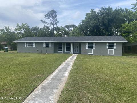 1908 Summit Cir, Gautier, MS 39553 photo 1